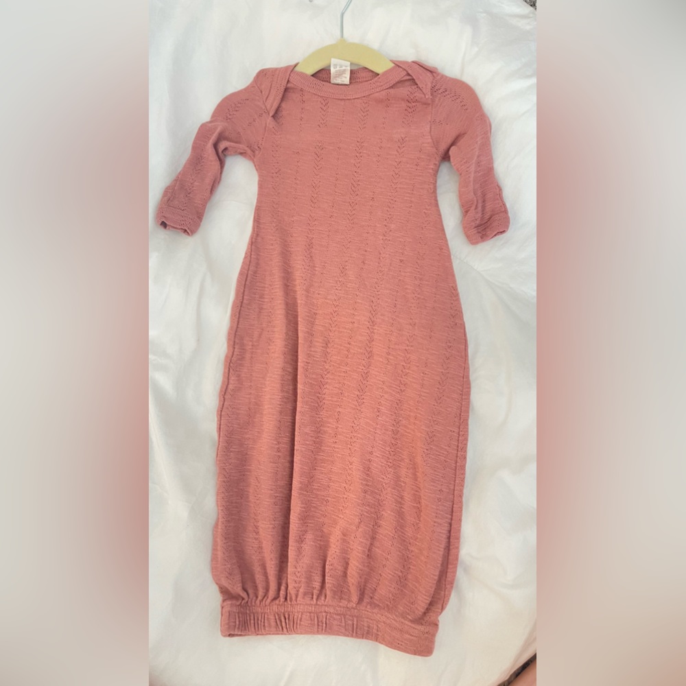 Kate Quinn eyelet nightie 0-3